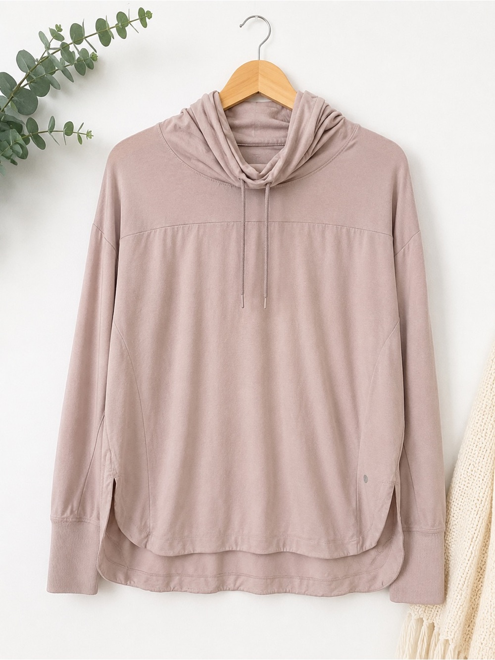 Apana Women’s Blush Pink Cow Neck Performance Hoodie Size Large